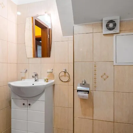 Apartament The Eyrie 1-bd Lovely Maisonette By Flat Mаnager
