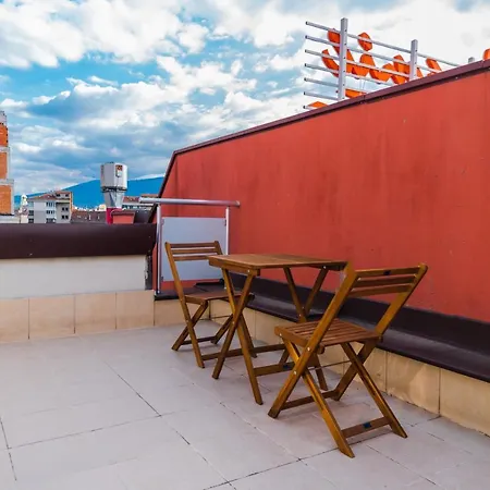 The Eyrie 1-bd Lovely Maisonette By Flat Mаnager Daire Sofya